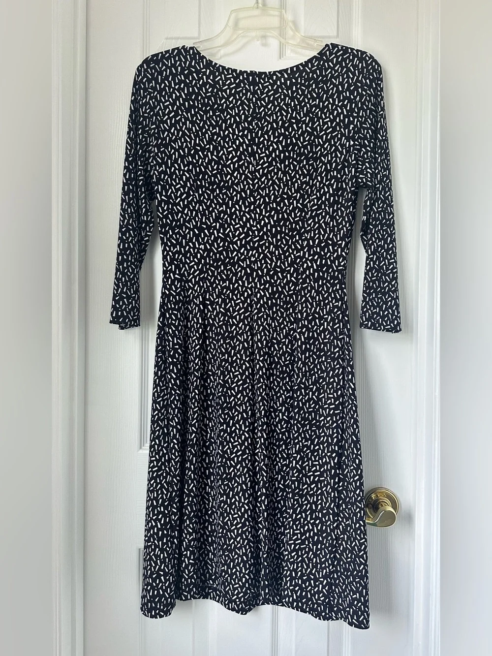 Evan Picone Black and White Printed Twist-Bust Midi Dress